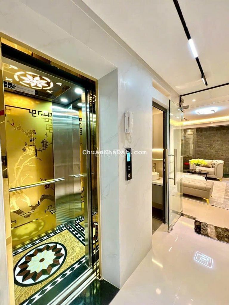 Bán Gấp Nhà Hoàng Đạo Thành 40m2*6T, Phân Lô, Dân Trí , An Ninh Tốt