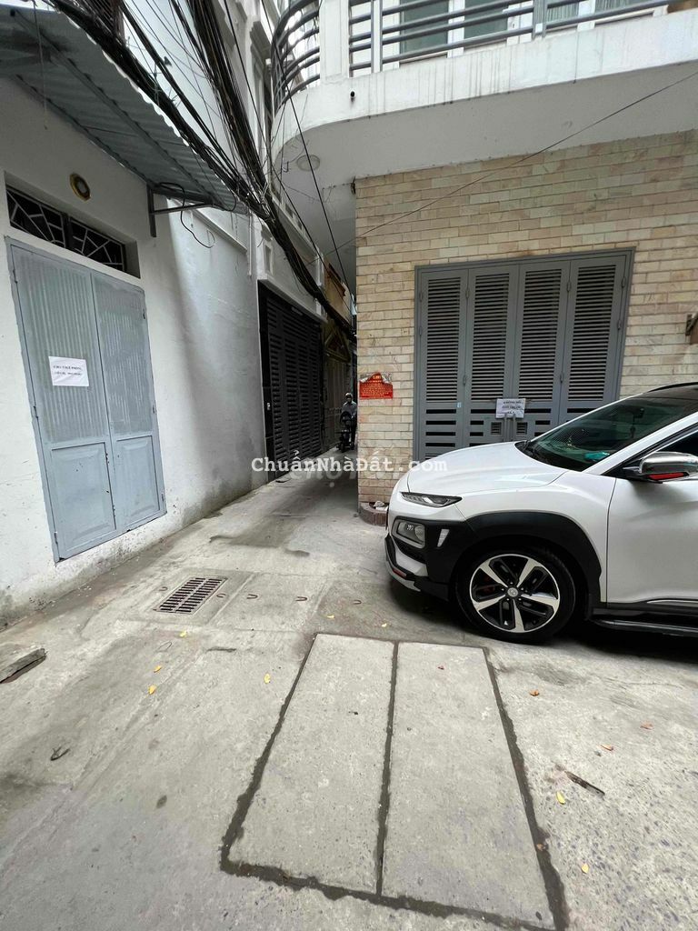 Bán nhà ngõ 43 phố Tô Vĩnh Diện.Ngõ nông gần phố ô tô đỗ cửa chính chu