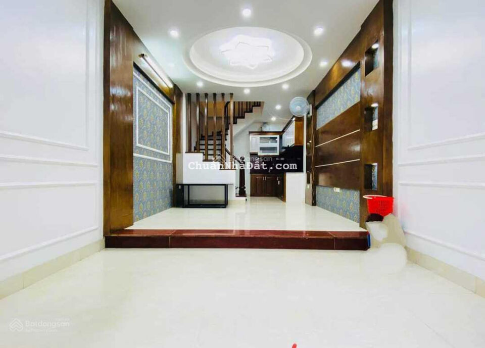 Bán nhà mới nhất 2023, Kim Giang, Thanh Xuân, 41m2, 5 tầng, giá 3.8 tỷ vài bước ra ô tô buýt Bán nhà mới nhất 2023, Kim Giang, Thanh Xuân, 41m2, 5 tầng, giá 3.8 tỷ vài bước ra ô tô buýt