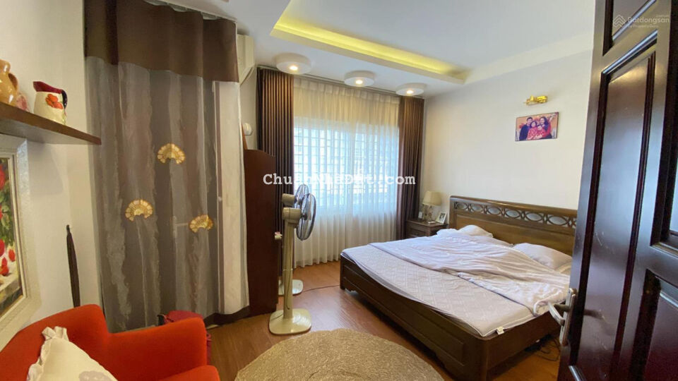 Bán nhà Quan Nhân, Thanh Xuân 42m2*4T 4 tỷ 1 nhà ở ngay, chủ tự xây, dân trí cao, gần ô tô, ở sướng