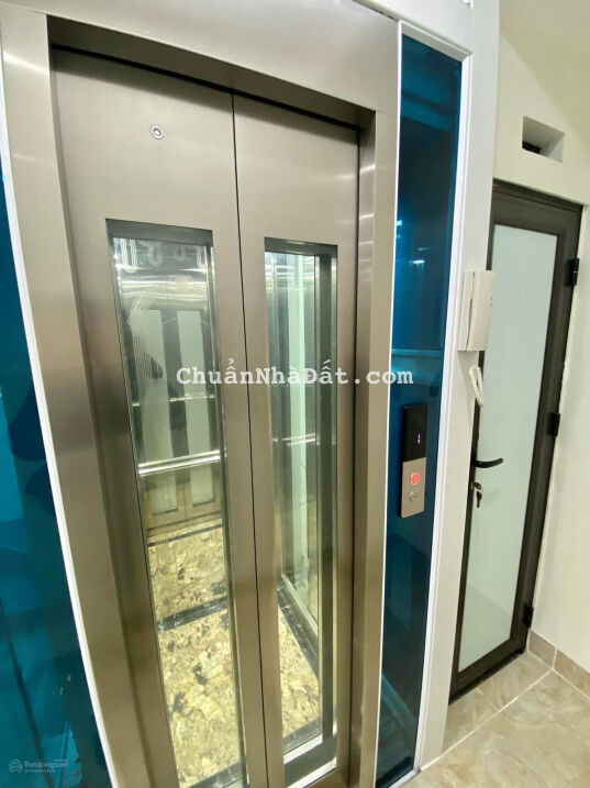 Bán nhà Khương Đình, ngõ thoáng ô tô, 42m2, 6 tầng thang máy, MT 4m, đồ mới, giá 7 tỷ 9