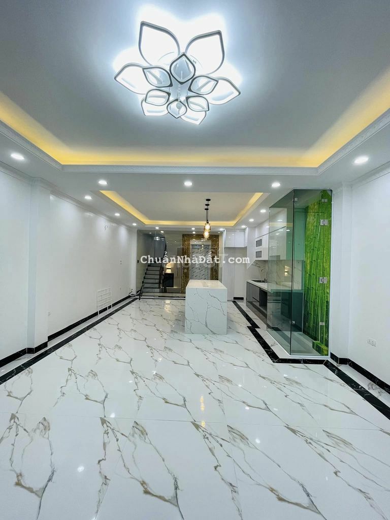 Gần Hoàng Văn Thái, Ô Tô ,Thang Máy , KD, 45m2 xây 6 tầng, chỉ 6,9 Tỷ Gần Hoàng Văn Thái, Ô Tô ,Thang Máy , KD, 45m2 xây 6 tầng, chỉ 6,9 Tỷ