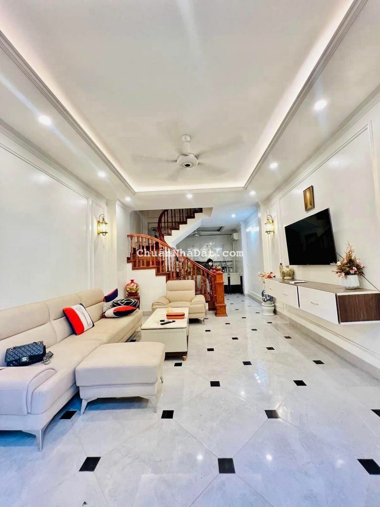 Bán Nhà Ngõ 192 Kim Giang, 48m2*5T, Ô TÔ ,KD , Ngõ Thông, chỉ 4,3 Tỷ.