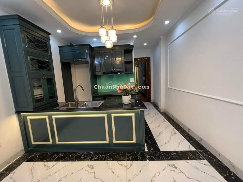 Bán nhà phân lô Vũ Tông Phan - ô tô - ngõ thông kinh doanh - tặng full nội thất