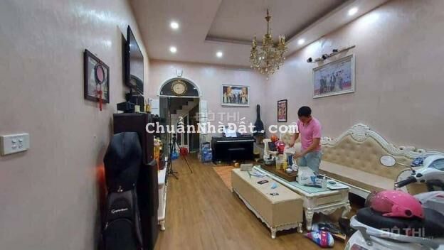 Chính chủ bán nhà sát khu liền kề và chung cư Hạ Đình, Thanh Xuân 54m² nhỉnh 4 tỷ, ô tô tải tránh n