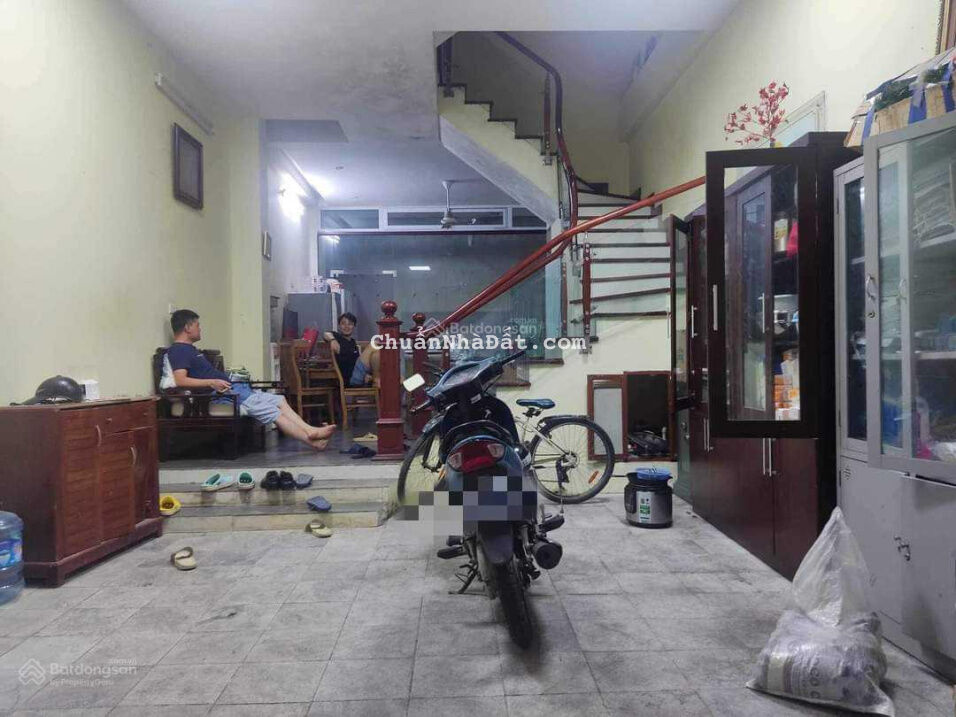 Bán nhà phân lô Lê Trọng Tấn - gara ô tô - kinh doanh