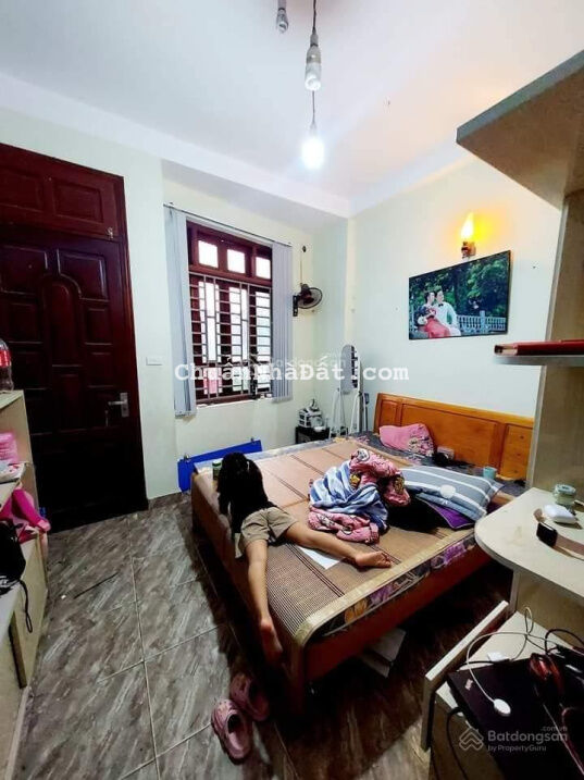 Bán nhà Hạ Đình, Thanh Xuân, oto vào nhà, sát mặt hồ, dt 70m2 x 4 tầng, mt 4m, giá 7 tỷ, có tl Bán nhà Hạ Đình, Thanh Xuân, oto vào nhà, sát mặt hồ, dt 70m2 x 4 tầng, mt 4m, giá 7 tỷ, có tl