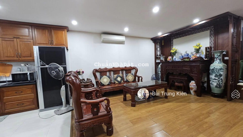 Bán biệt thự hồ Quan Nhân 75m2 x 4 tầng, MT 7m, view hồ đằng cấp, giá chỉ nhỉnh 7 tỷ