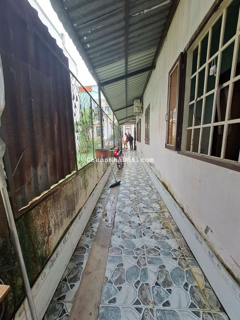 nhà bán ngay cầu phú long