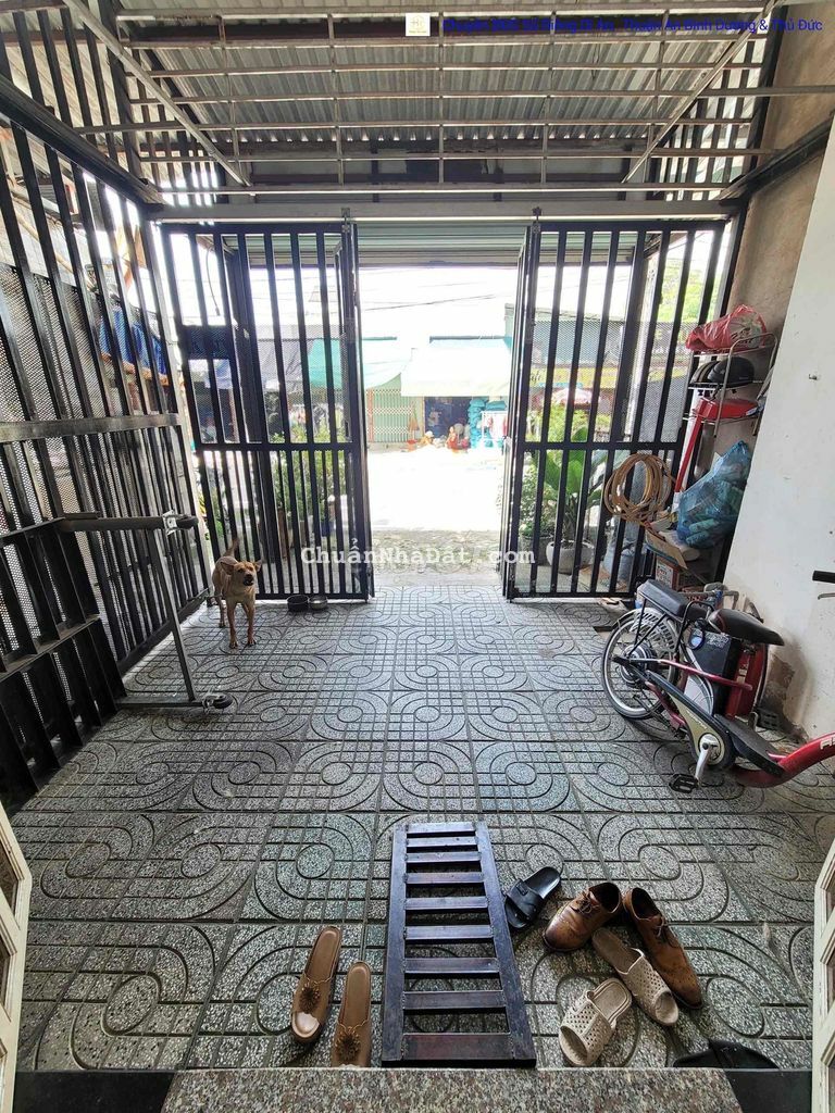 Nhà 1 Trệt 2 Lầu + 4 Phòng Trọ Rẻ Nhất Vsip1