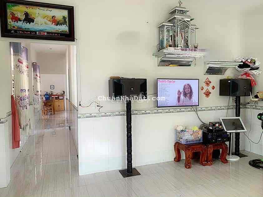 Bán nhà bình nhâm(12,5x21,5)sân vườn rộng rãi