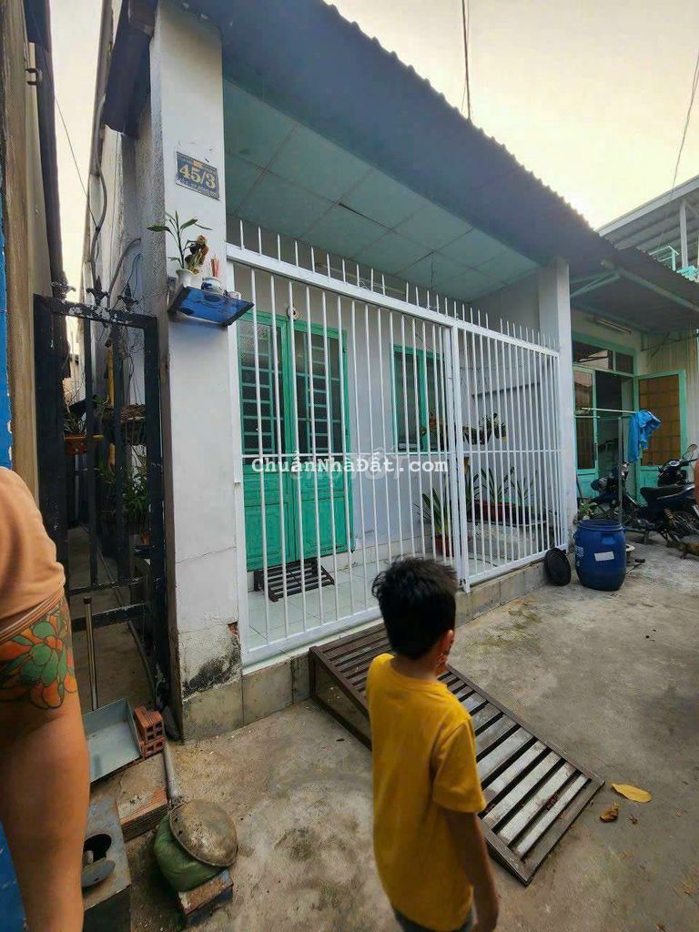 Nhà trung tâm lái Thiêu