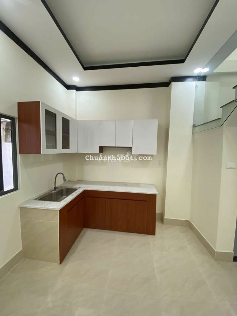 Nhà hưng đinh - gần ngay chợ chòm sao - đg xe tải thông