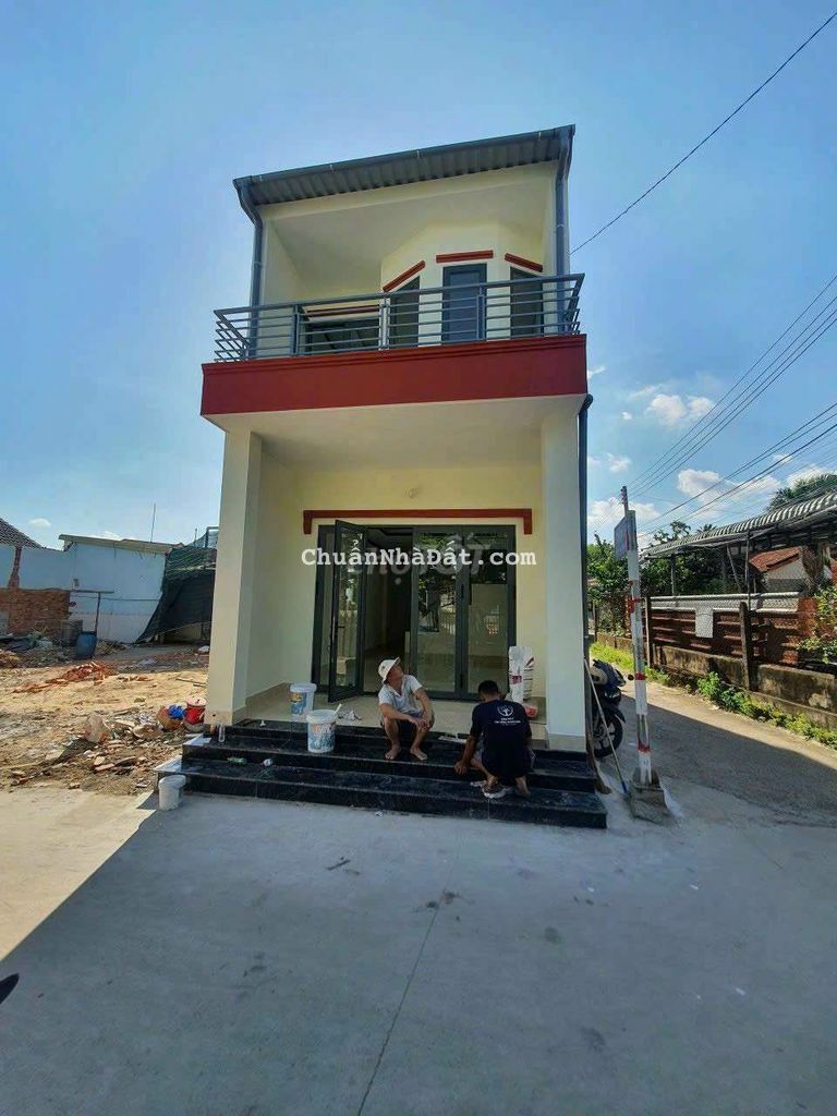 Nhà hưng đinh - gần ngay chợ chòm sao - đg xe tải thông