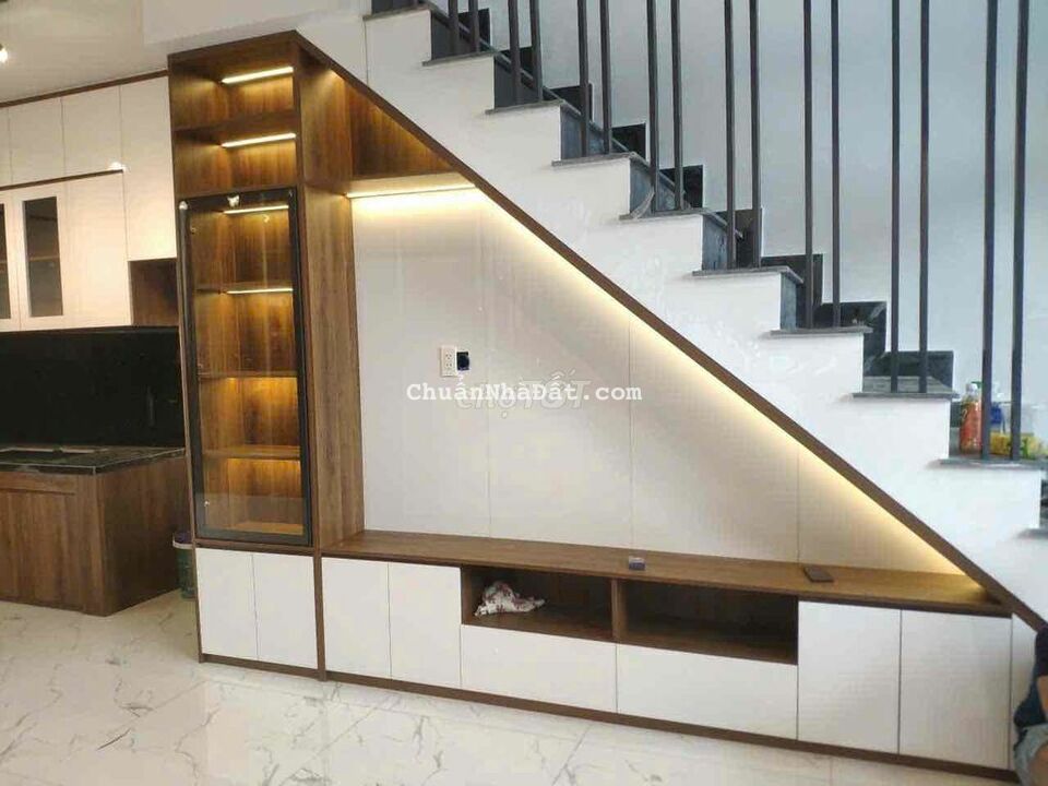 NHÀ TRỆT LẦU BÌNH NHÂM LÁI THIÊU SỔ RIÊNG HẺM XE HƠI