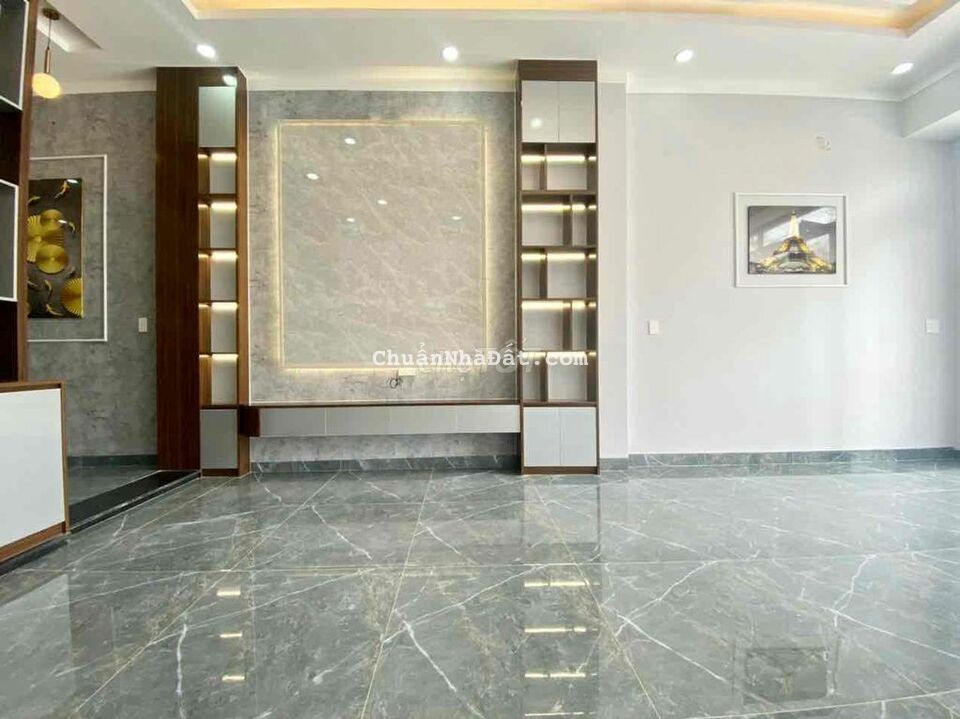 Nhà 3 Lầu Sát Vách Aeon Bình Dương Giá Chỉ 3ty600tr