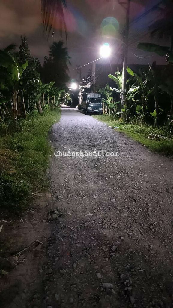 Nha cấp 4 vĩnh phú đường xe hơi 5m giá 2ty5