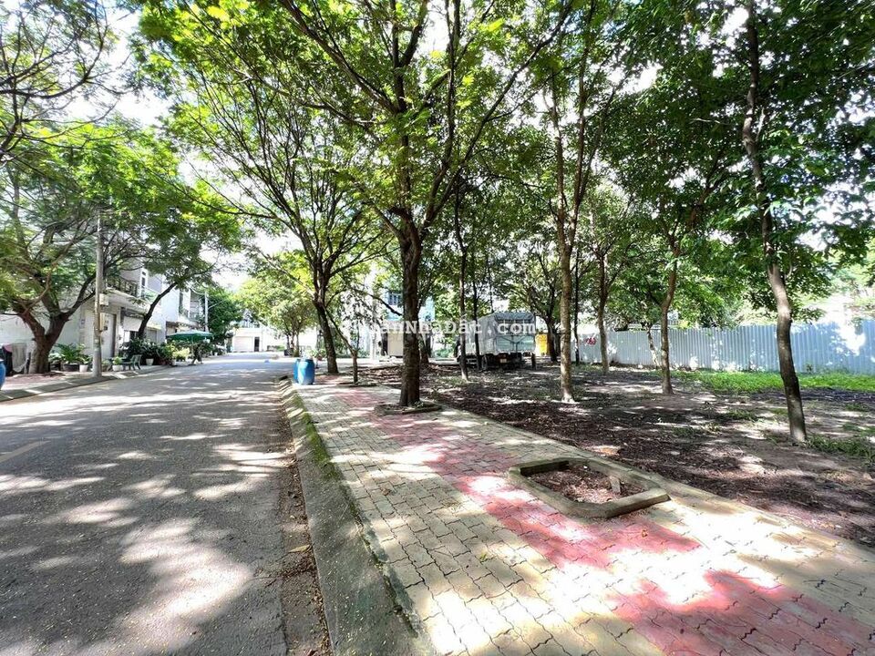 Nhà phố KDC Đại Ngàn, gần chợ Đêm Hòa Lân và chợ Thuận Giao, 497