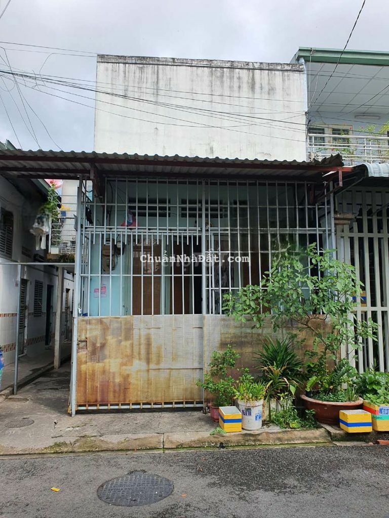 Dãy trọ 1 kiot 3 phòng ngay chợ Bình Đáng, gần ngã 3 Cửu Long 247 Dãy trọ 1 kiot 3 phòng ngay chợ Bình Đáng, gần ngã 3 Cửu Long 247