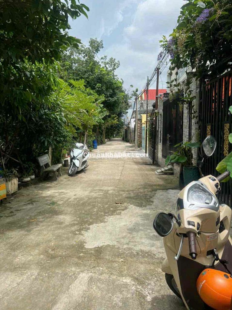 bán nhà bình nhâm 90 kế bên nhà thờ lái thiêu