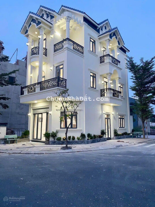 Nhà góc 2 mặt tiền Kế bên chợ đêm Hòa Lân Thuận Giao - Thuận An gần eaon bình dương Nhà góc 2 mặt tiền Kế bên chợ đêm Hòa Lân Thuận Giao - Thuận An gần eaon bình dương