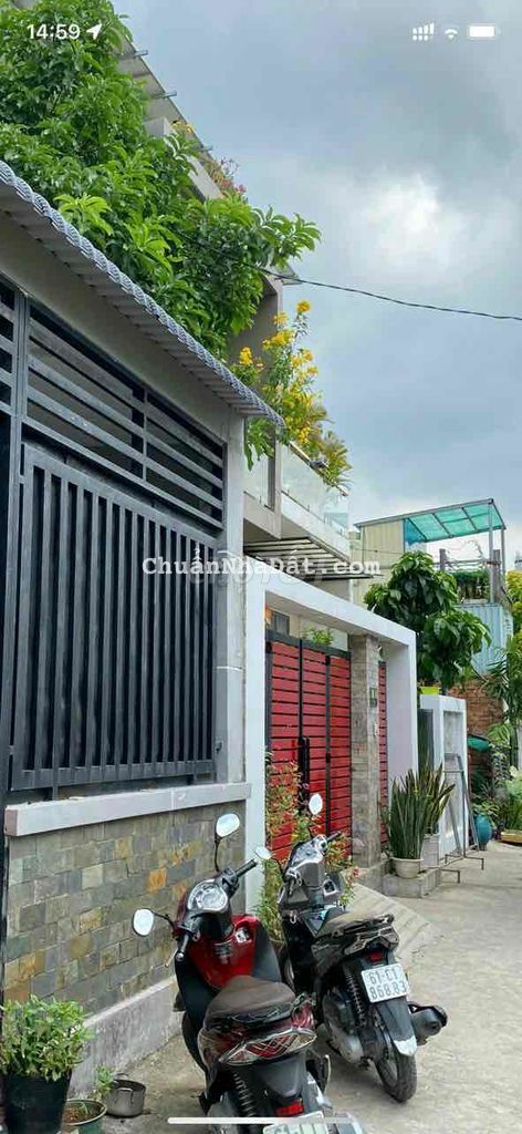 NHÀ CẤP 4 ĐẸP GẦN CẦU PHÚ LONG DT 77M ĐƯỜNG XE HƠI