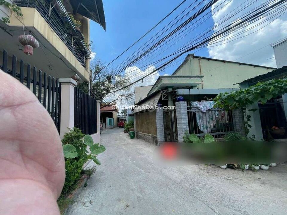 nhà lái thiêu cần bán