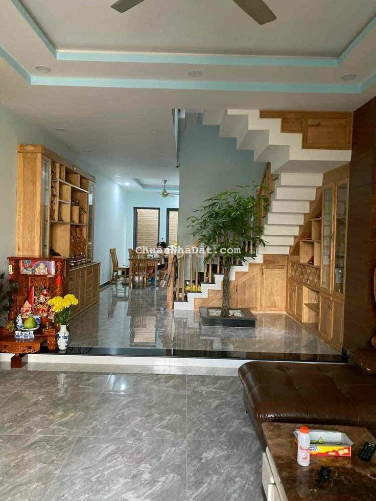 NHÀ ĐẸP XỊN XÒ KHU DÂN CƯ HIỆP ThÀNH 3 NGAY CHUNG CƯ