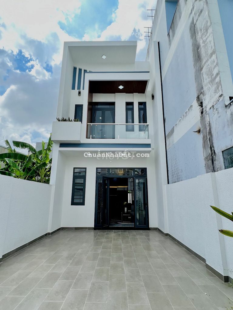 Bán nhà phường Phú Mỹ TDM,nhà thiết kế hiện đại, tặng đầy đủ nội thất.