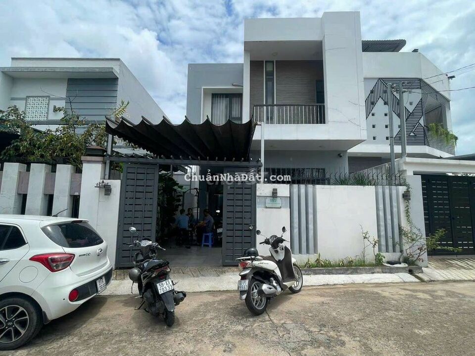 Bán Nhà Thủ Dầu Một Giá Ngộp