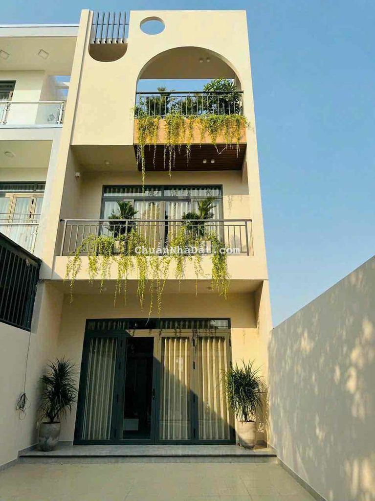 NHÀ MẶT TIỀN 150m2 FULL THỔ CƯ, 4 PN - PHÚ TÂN, TP THỦ DẦU MỘT, BD NHÀ MẶT TIỀN 150m2 FULL THỔ CƯ, 4 PN - PHÚ TÂN, TP THỦ DẦU MỘT, BD