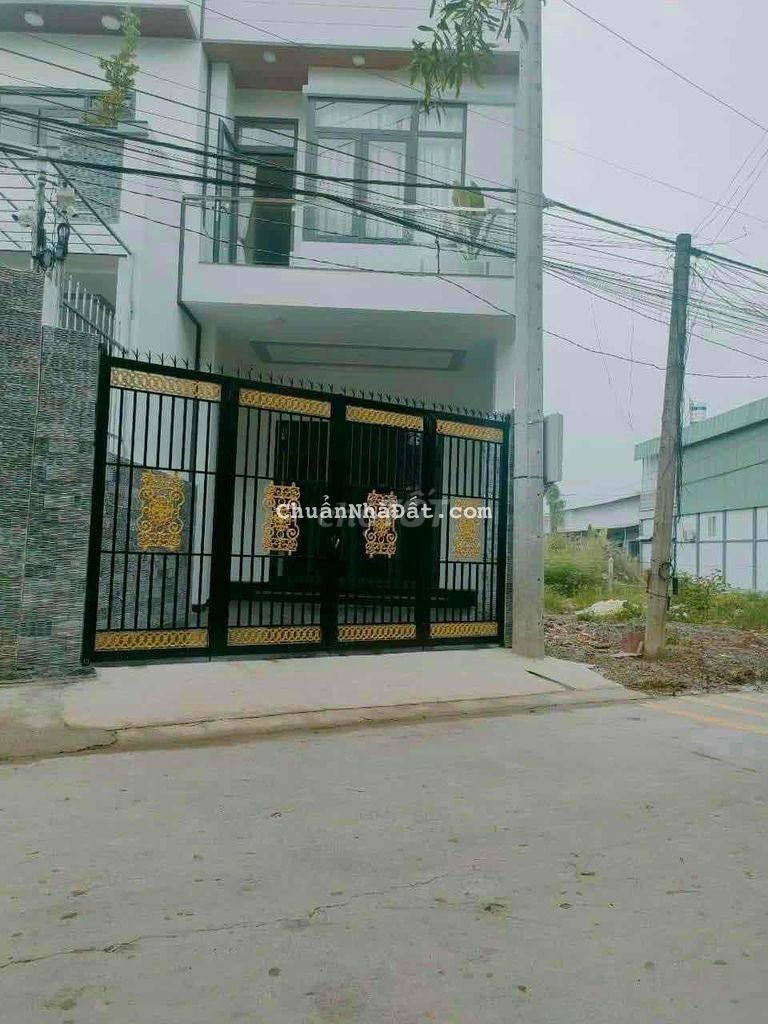 Bán nhà 1tret 1 lầu Chánh mỹ mặt tien nhựa 5m thôn