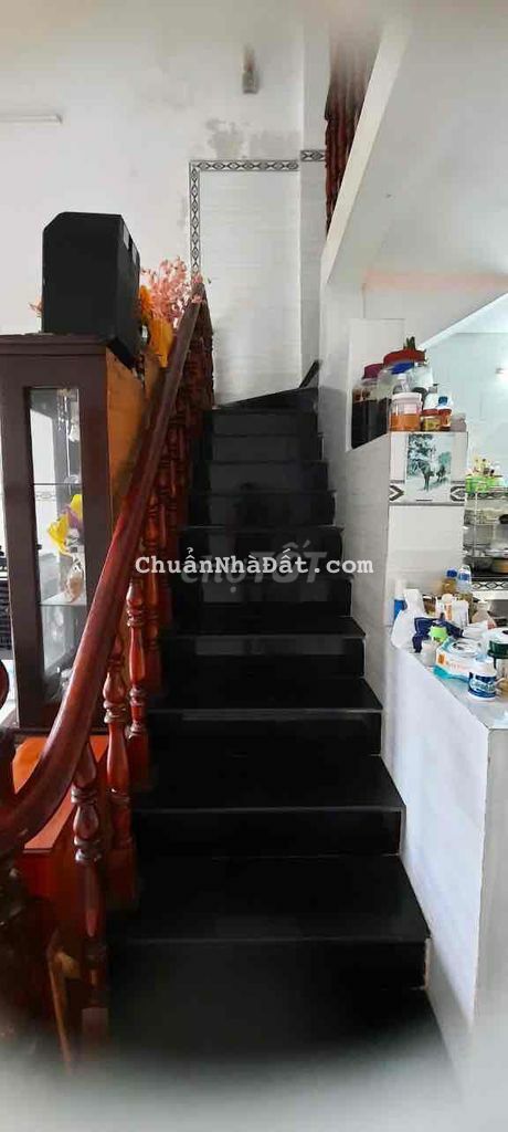 Bán nhà phú hoà mặt tiền nhựa 5m thông gần trường