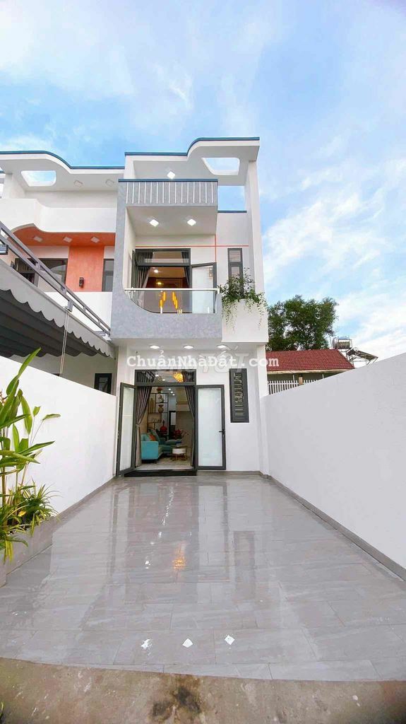 Nhà Lầu Full Nội Thất 80m2 Phú Mỹ TDM Chỉ 3tỷ