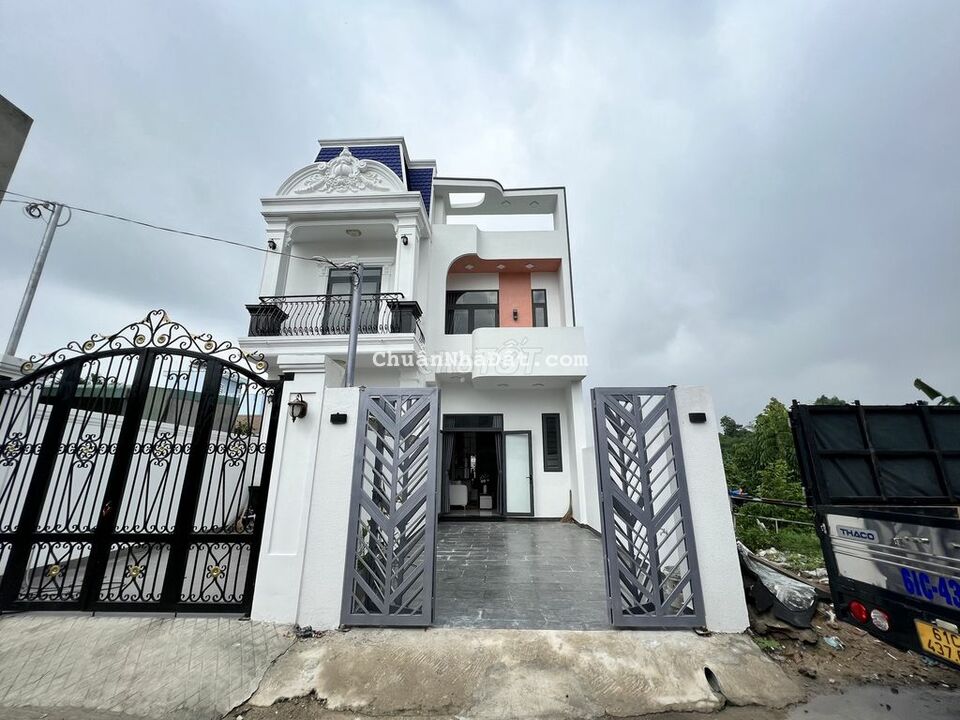 Bán nhà phường Phú Mỹ TDM,thiết kế hiện đại,tặng nội thất, giá cực re Bán nhà phường Phú Mỹ TDM,thiết kế hiện đại,tặng nội thất, giá cực re