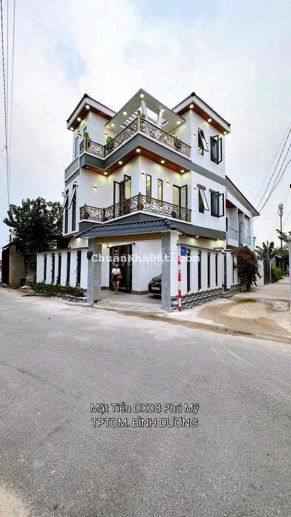 Bán nhà siêu phẩm 1tret 2 lầu phú mỹ mặt nhựa dx008 Vị trí Vip 4ty450