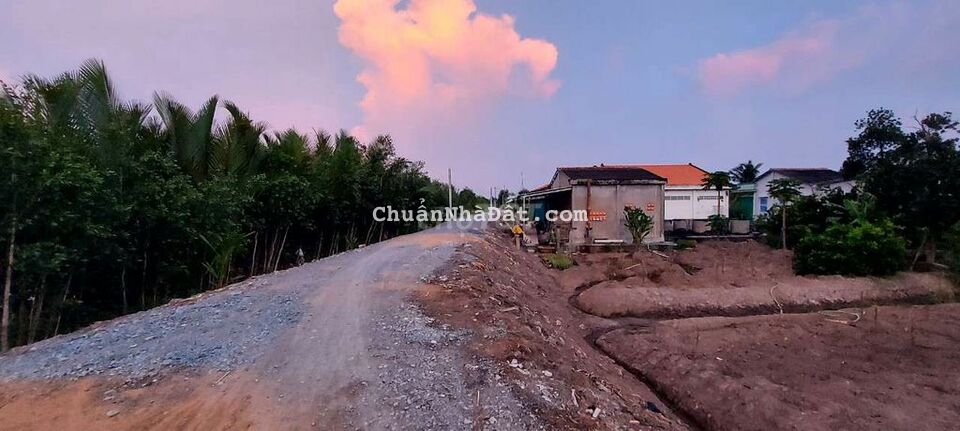 Bán 2 căn nhà cấp 4 liền kề