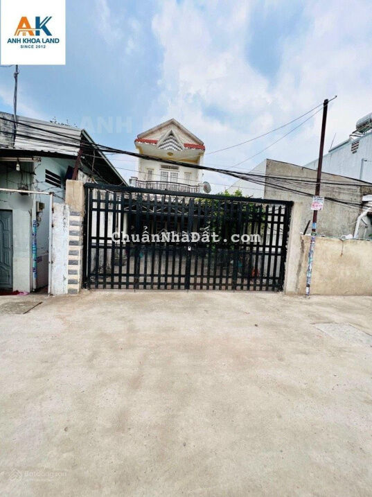 Bán Nhà 1T1L ô tô ngủ trong nhà - Phạm Văn Đồng - Linh Tây - 108m2 - ngang 5m - 2PN - 2WC Bán Nhà 1T1L ô tô ngủ trong nhà - Phạm Văn Đồng - Linh Tây - 108m2 - ngang 5m - 2PN - 2WC