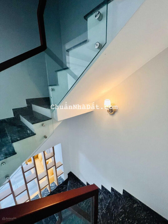 Nhà đẹp 2 lầu TK hiện đại xây kiên cố - xe hơi vào nhà ở hay văn phòng đều đẹp bán nhà Đường 12 Nhà đẹp 2 lầu TK hiện đại xây kiên cố - xe hơi vào nhà ở hay văn phòng đều đẹp bán nhà Đường 12