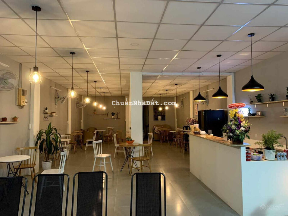 Bán nhà Đường 11, DT - 129m2, C4, 6m x 20m, giá 6.8 tỷ, Phường Linh Xuân, Thủ Đức