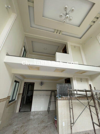 Bán toà nhà 4 tầng CH dịch vụ cao cấp mới xây gần Chợ Thủ Đức, vừa ở vừa KD sẵn thu nhập. Giá tốt Bán toà nhà 4 tầng CH dịch vụ cao cấp mới xây gần Chợ Thủ Đức, vừa ở vừa KD sẵn thu nhập. Giá tốt