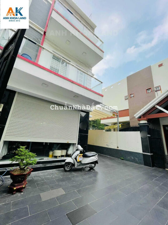 Giảm 700tr - bán nhà biệt thự Hoàng Diệu 2 - 151.95m2 - ngang 8,3m - ngã tư Thủ Đức - 8, x tỷ Giảm 700tr - bán nhà biệt thự Hoàng Diệu 2 - 151.95m2 - ngang 8,3m - ngã tư Thủ Đức - 8, x tỷ