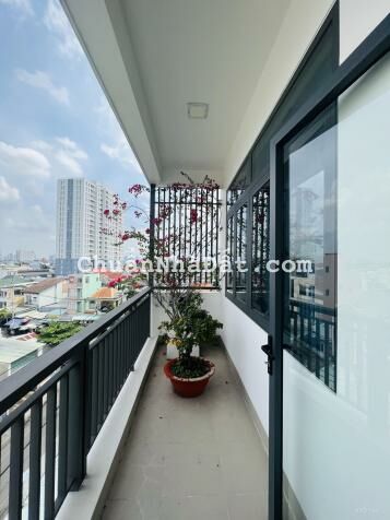 Kẹt bank - Bán gấp tòa nhà 5 tầng kiên cố mt gần Đặng Văn Bi chợ Thủ Đức DT ngang 9m đẹp giá TL