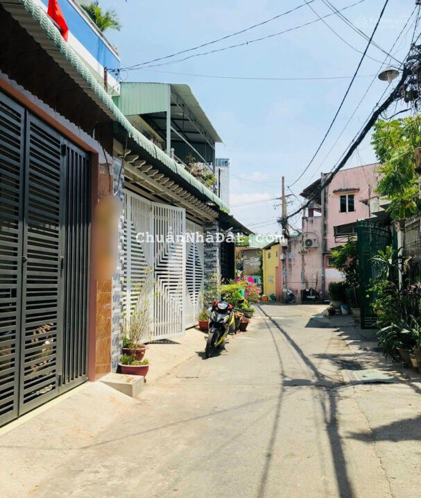 Chỉ 2,8 tỷ - Nhà sát MT Linh Trung vào ở ngay, khu an ninh, cách Hoàng Diệu 2 - 300m, sổ riêng sẵn