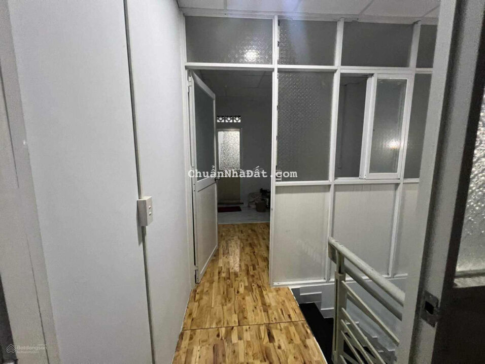 Nhà bán gấp sổ vuông đét đường số 13, DT 36mz, 2tầng, 3mx 12m, 2.7 tỷ, Phường Linh Xuân, Thủ Đức