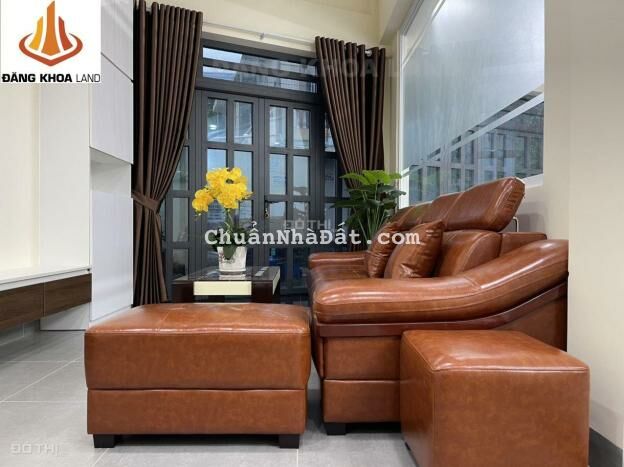 Nhà 3 tấm trung tâm Linh Chiểu đường 6m ngay Vincom Thủ Đức full nội thất sang trọng giá TL