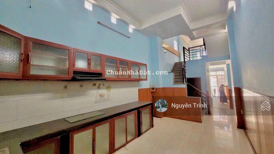 Bán gấp căn hộ dịch vụ 1T2L cho thuê sẵn thu nhập gần trường ĐH Ngân Hàng. Đường thông ôtô. Giá tốt Bán gấp căn hộ dịch vụ 1T2L cho thuê sẵn thu nhập gần trường ĐH Ngân Hàng. Đường thông ôtô. Giá tốt