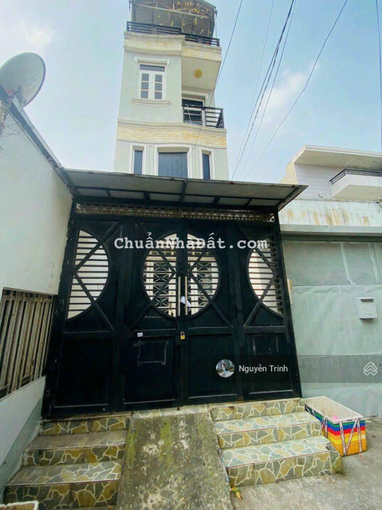 Bán gấp căn hộ dịch vụ 1T2L cho thuê sẵn thu nhập gần trường ĐH Ngân Hàng. Đường thông ôtô. Giá tốt Bán gấp căn hộ dịch vụ 1T2L cho thuê sẵn thu nhập gần trường ĐH Ngân Hàng. Đường thông ôtô. Giá tốt
