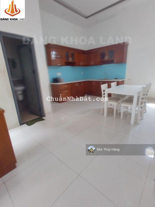 Nhà 1T2L HXH rất đẹp chủ xây để ở rất kiên cố và tâm huyết, cách TL 43 chỉ 100m chợ đầu mối rất gần