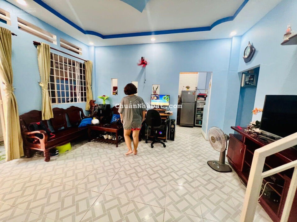 Nhà 1T 1Lầu - 3PN, ngay trung tâm Võ Văn Ngân gần Vincom TĐức, gần 60m2 chuẩn, hơn 4 tỷ xíu quá mêm Nhà 1T 1Lầu - 3PN, ngay trung tâm Võ Văn Ngân gần Vincom TĐức, gần 60m2 chuẩn, hơn 4 tỷ xíu quá mêm